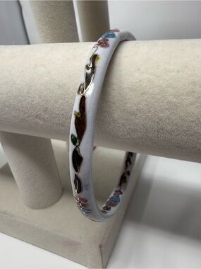 Vintage White Cloisonné Bangle Bracelet